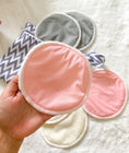 Cargar la imagen en la vista de la galería, Protectores Para Lactancia De Bambú 10 Pzs + Mini Wetbag