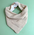Cargar la imagen en la vista de la galería, Babero estilo bandana 100% algodón Babybamboo